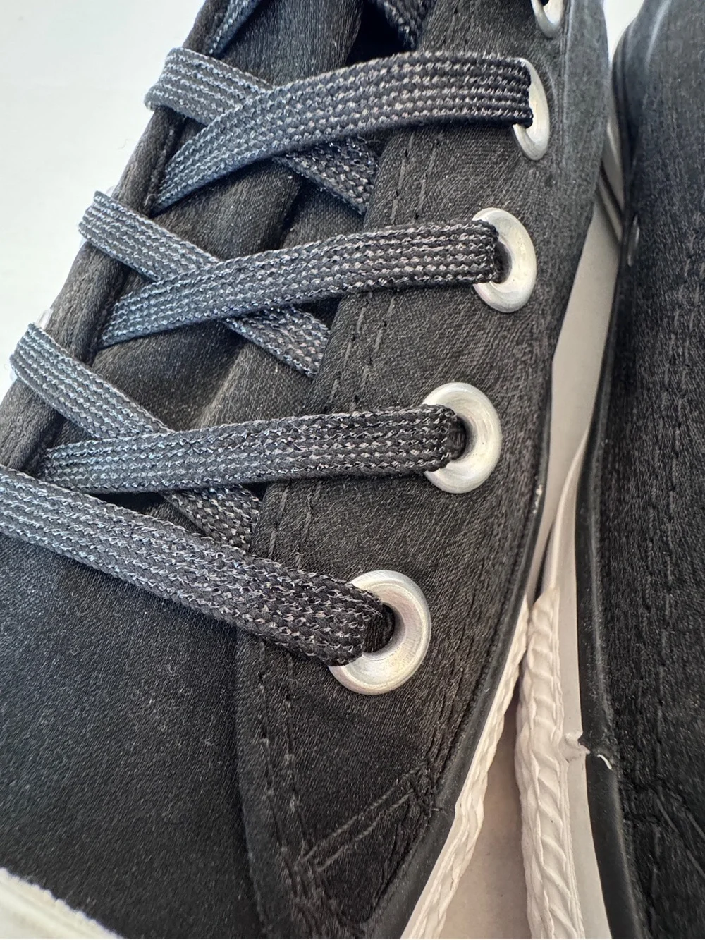 Converse product pair